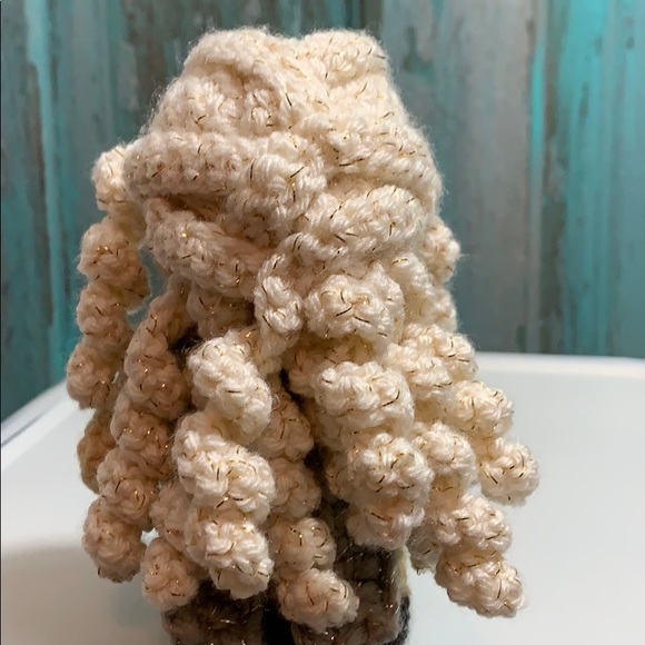 Khaleesi Amigurumi, Crocheted - Picture 4 of 5